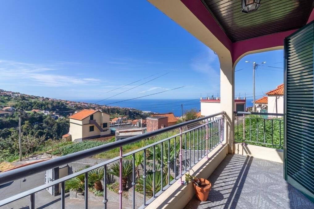 Casa Central - Peceful Mountain Retreat In Calheta Ribeira do Raposo Exterior photo