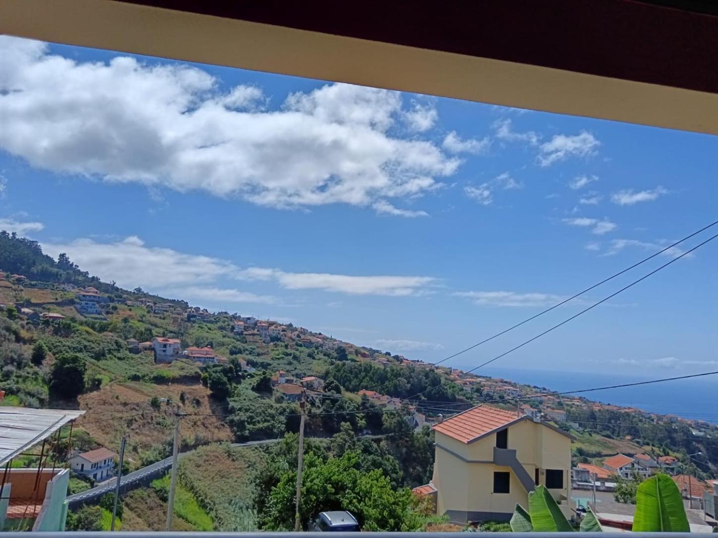 Casa Central - Peceful Mountain Retreat In Calheta Ribeira do Raposo Exterior photo