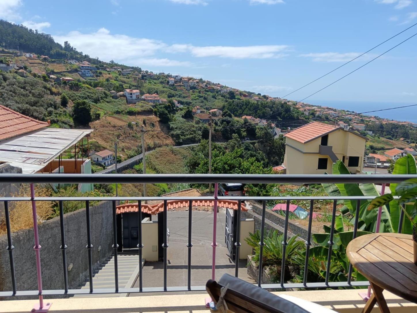 Casa Central - Peceful Mountain Retreat In Calheta Ribeira do Raposo Exterior photo
